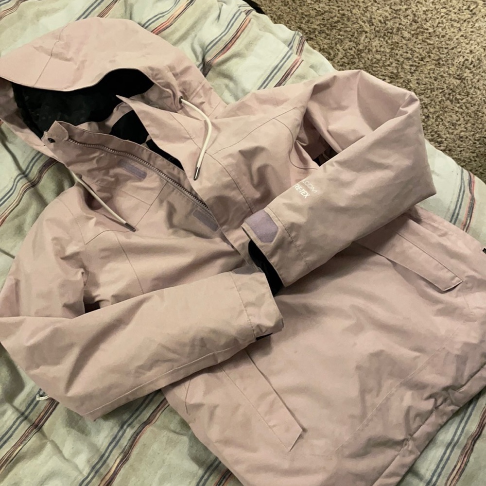 Volcom goretex snowboarding jacket
